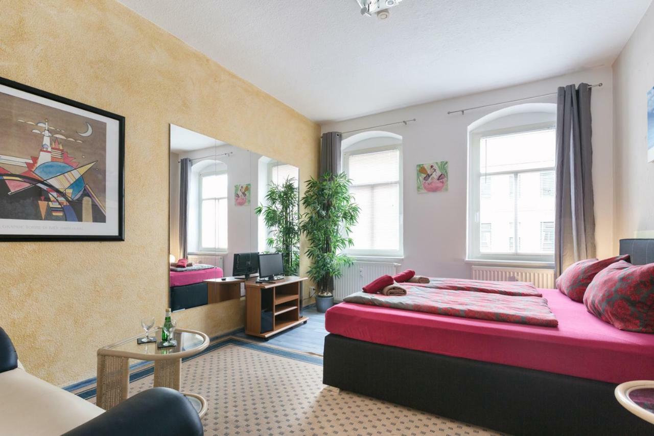 Ferienwohnung Residenz Bis 6 Gaeste , Ferienwohnung Dresden Bis 4 Gaeste, Ferienwohnung Elbflorenz Bis 2 Gaeste Exterior foto