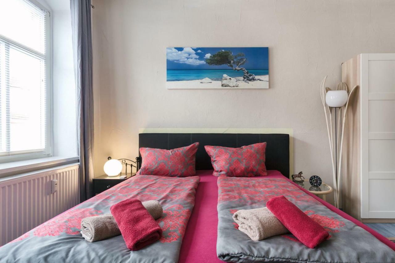 Ferienwohnung Residenz Bis 6 Gaeste , Ferienwohnung Dresden Bis 4 Gaeste, Ferienwohnung Elbflorenz Bis 2 Gaeste Exterior foto